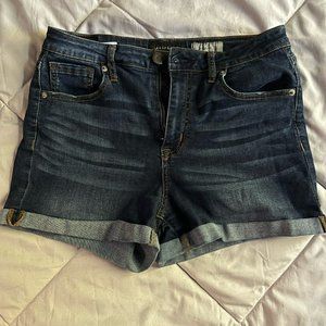 Denim shorts [High waisted Midi] SIZE: S